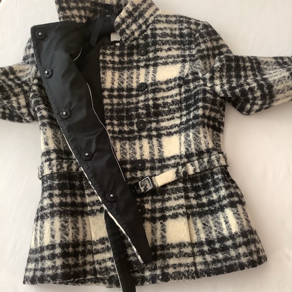 Authentic Banana Republic Wool Coat - Picture 4 of 10